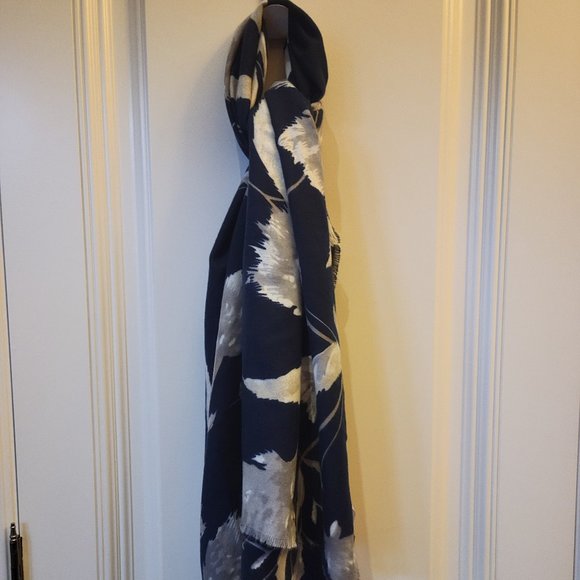 Cleo Scarf - Picture 1 of 7